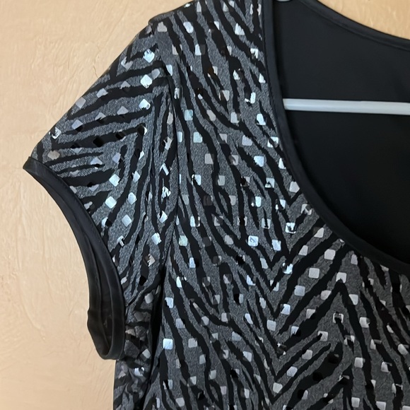 NWT - Ronni Nicole size 10 dress black and gray with silver like sparkly. - Picture 4 of 7